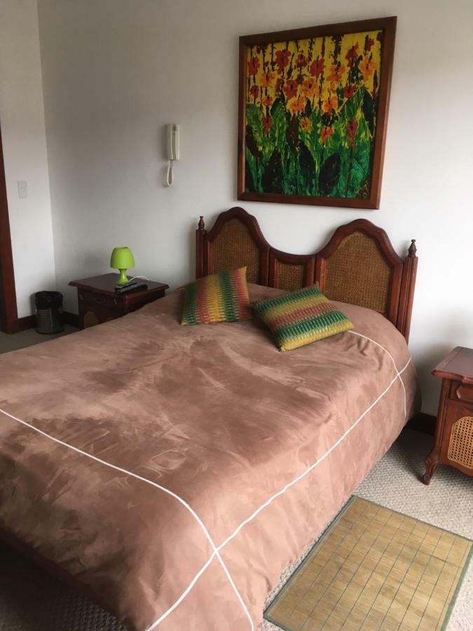 Suites Parque Real Quito Buitenkant foto