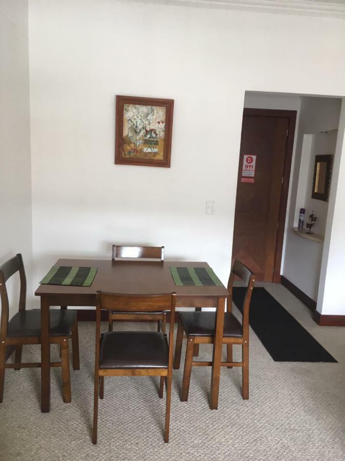 Suites Parque Real Quito Buitenkant foto